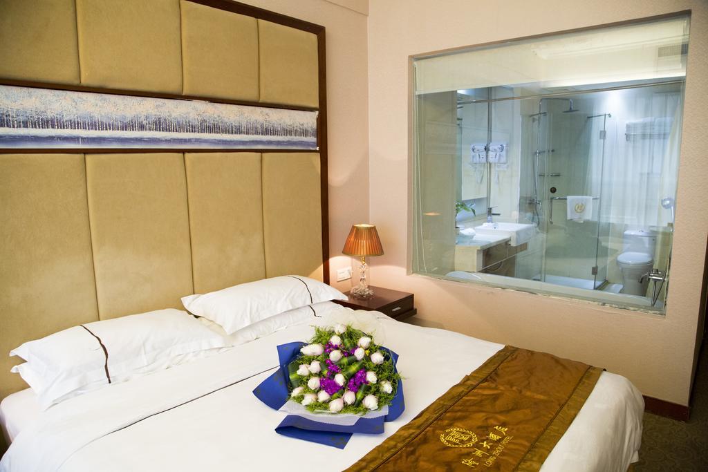 Long Zhou Grand Hotel Guangzhou Room photo